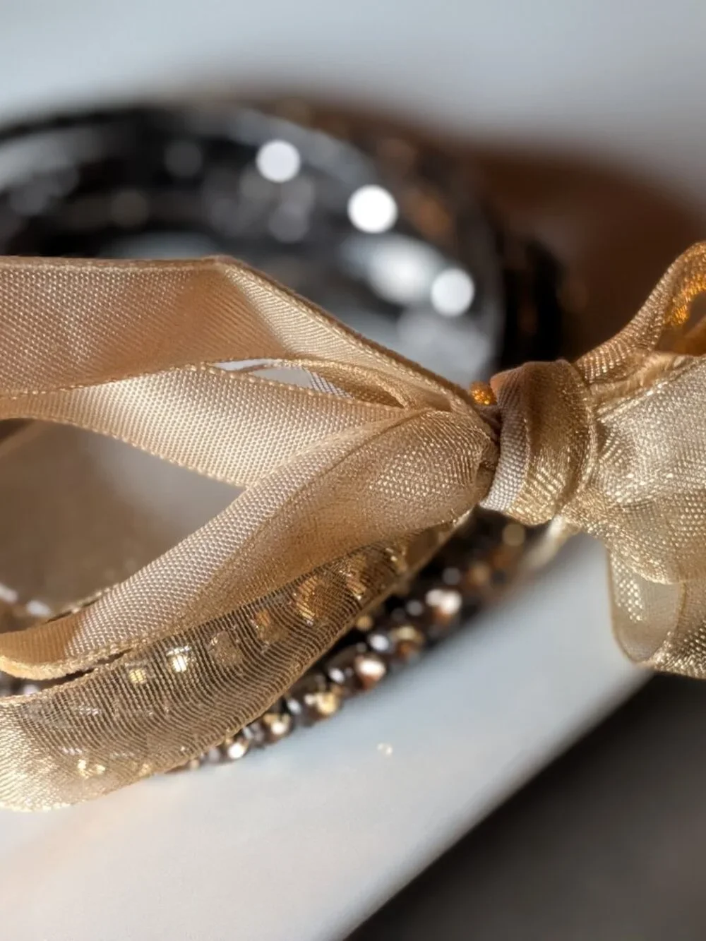 Zara Pack of Combined Elastic Rhinestone Bracelets with ribbons